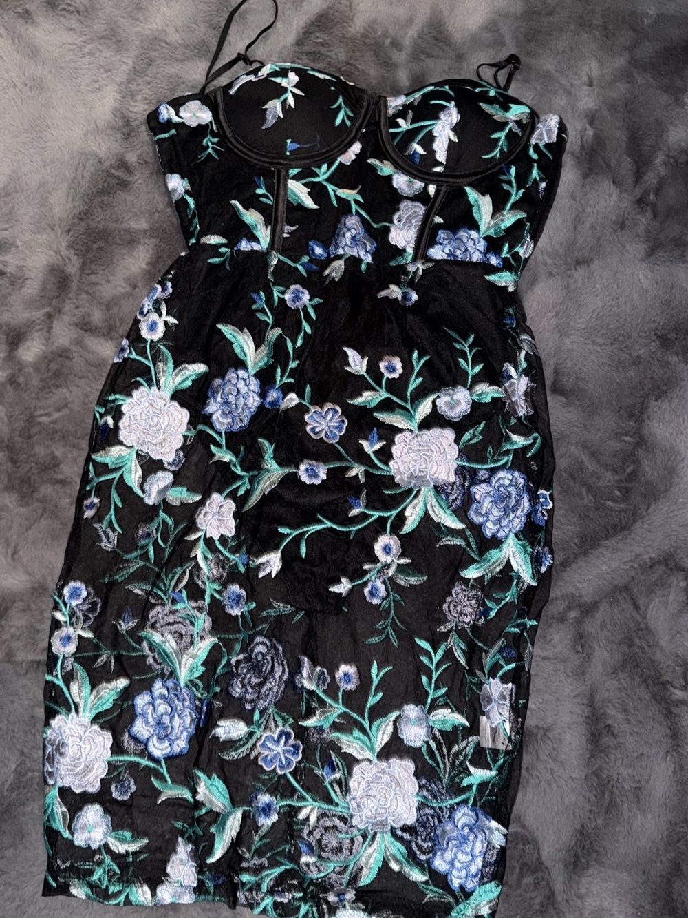 Black Floral Embroidered Bodycon Dress